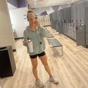 Meet your Posher, Athena